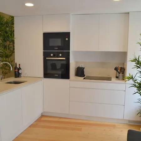 Tp Bombarda 5, Deluxe Apartment