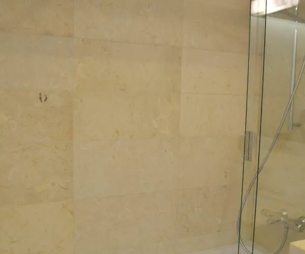 Tp Bombarda 5, Deluxe Διαμέρισμα Lisboa